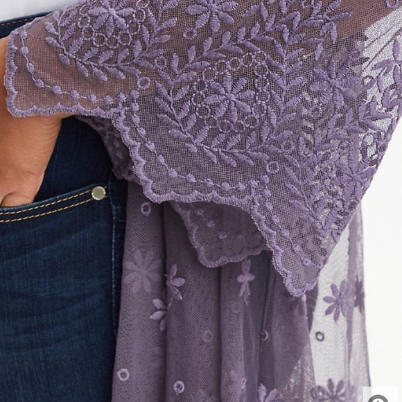 Torrid purple/grey embroidered kimono mesh - Picture 4 of 6